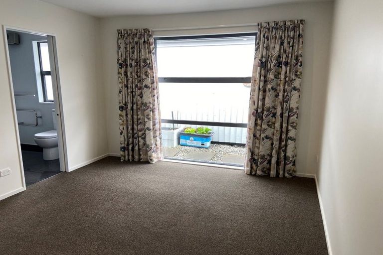 Photo of property in 30 Packard Crescent, Halswell, Christchurch, 8025