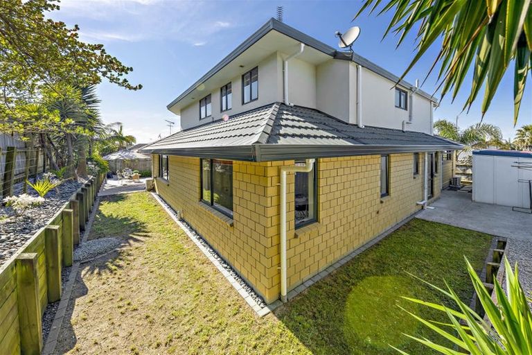 Photo of property in 30 Cairnsvale Rise, Manurewa, Auckland, 2105