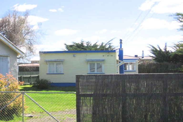 Photo of property in 45 Pratt Avenue, Foxton Beach, Foxton, 4815