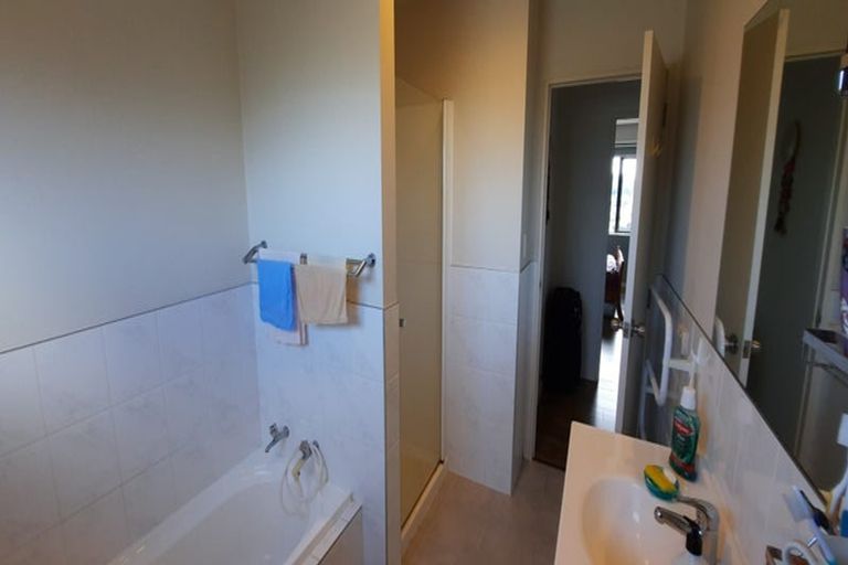 Photo of property in 22/22 Northcross Drive, Oteha, Auckland, 0632