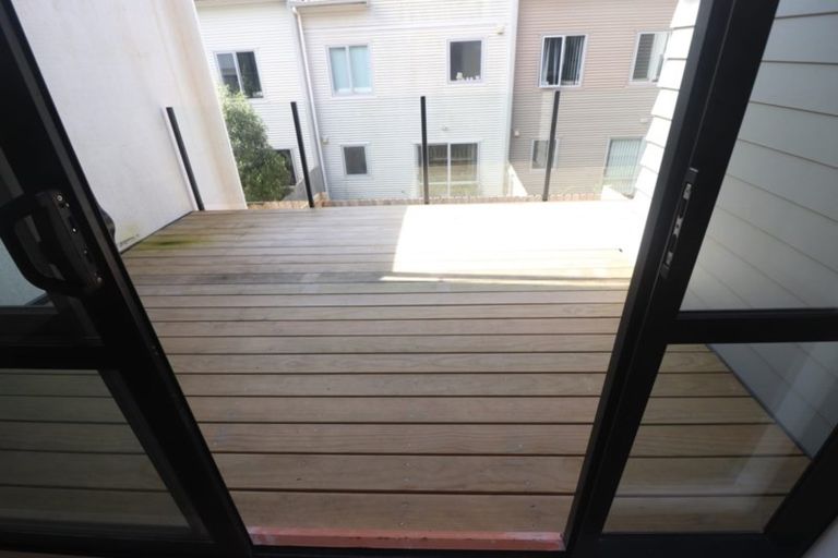 Photo of property in 6/5 Perekia Street, Albany, Auckland, 0632