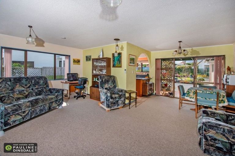 Photo of property in 9 Carr Street, Te Kamo, Whangarei, 0112