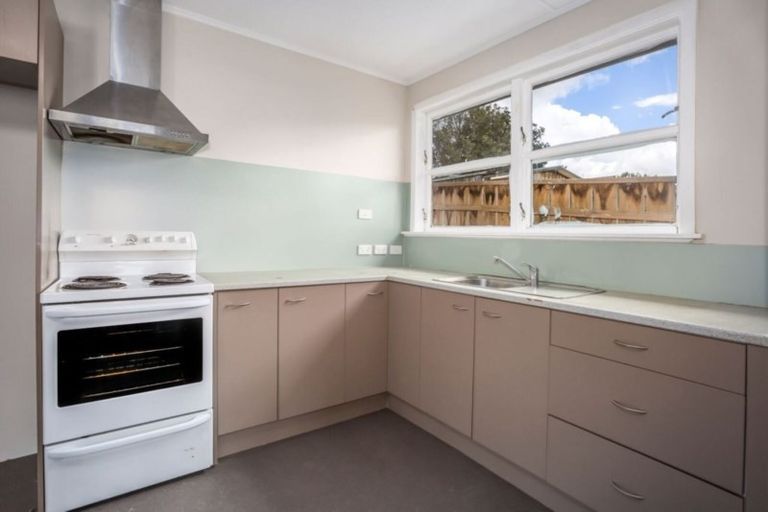 Photo of property in 23 Levant Street, Cannons Creek, Porirua, 5024