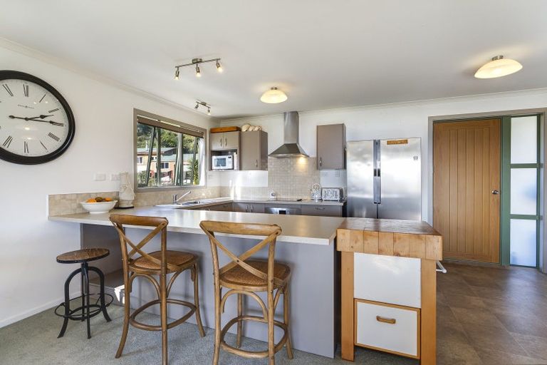 Photo of property in 19 Pohutukawa Place, Pohara, Takaka, 7183