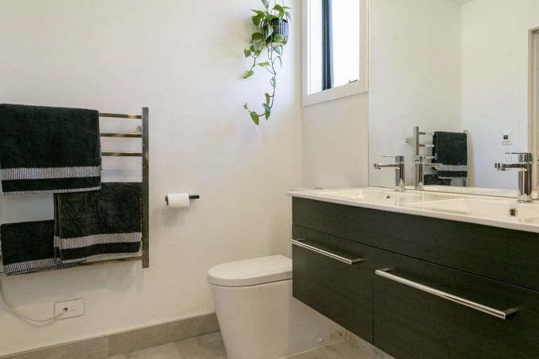 Photo of property in 206a Lake Terrace, Hilltop, Taupo, 3330