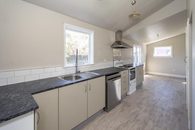 Photo of property in 16 Newcastle Street, Phillipstown, Christchurch, 8011