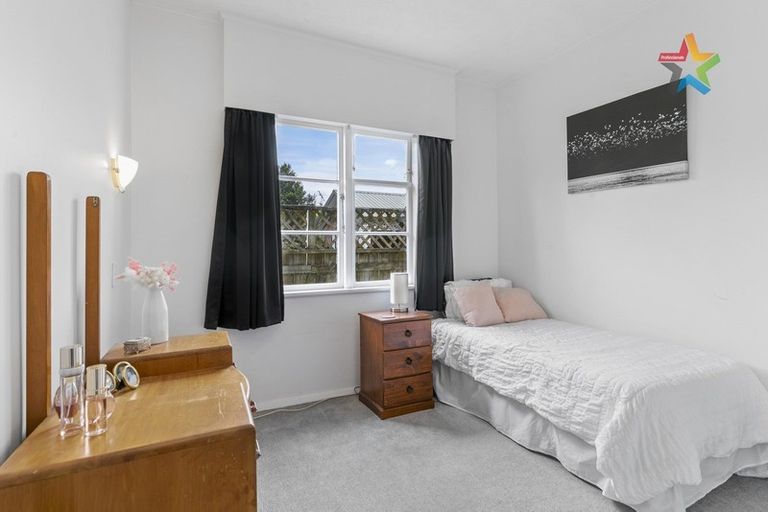Photo of property in 11 Godley Street, Waterloo, Lower Hutt, 5011