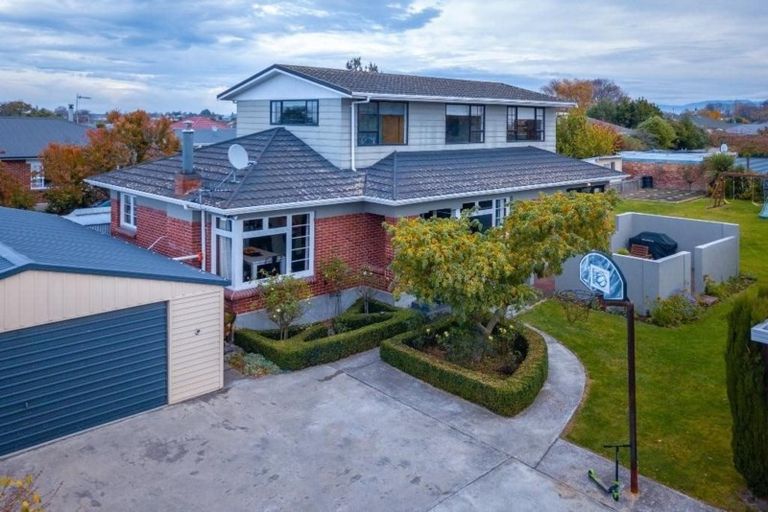Photo of property in 98a Avenue Road, West End, Timaru, 7910