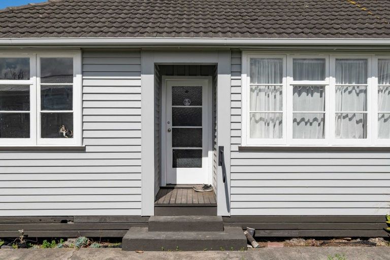 Photo of property in 67 Tauhuri Street, Manaia, 4612