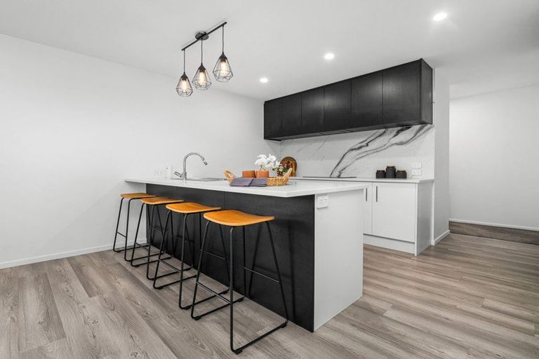 Photo of property in 33 Jean Batten Lane, Rolleston, 7615