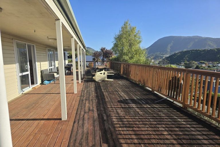 Photo of property in 4 Collins Place, Picton, 7220