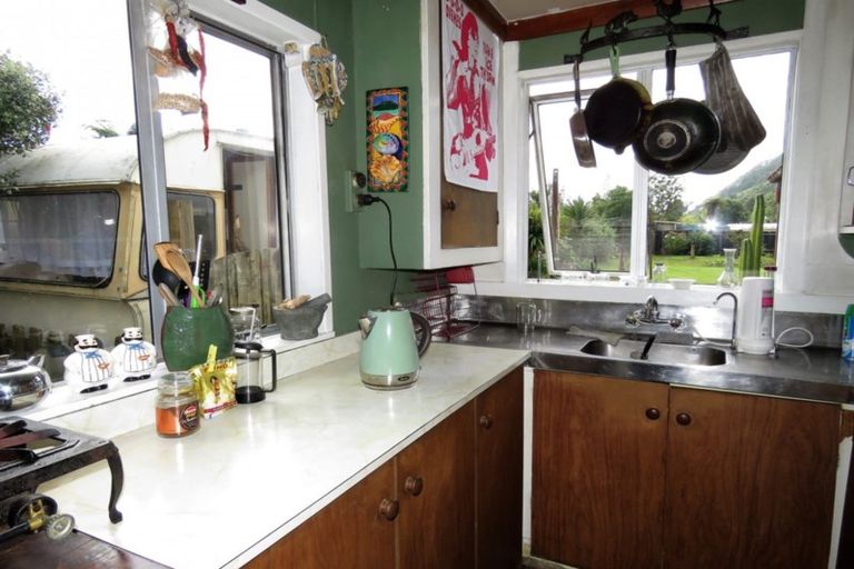 Photo of property in 17 River Road, Hector, 7822