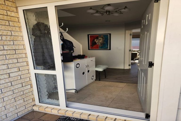 Photo of property in 171b Cook Street, Howick, Auckland, 2014