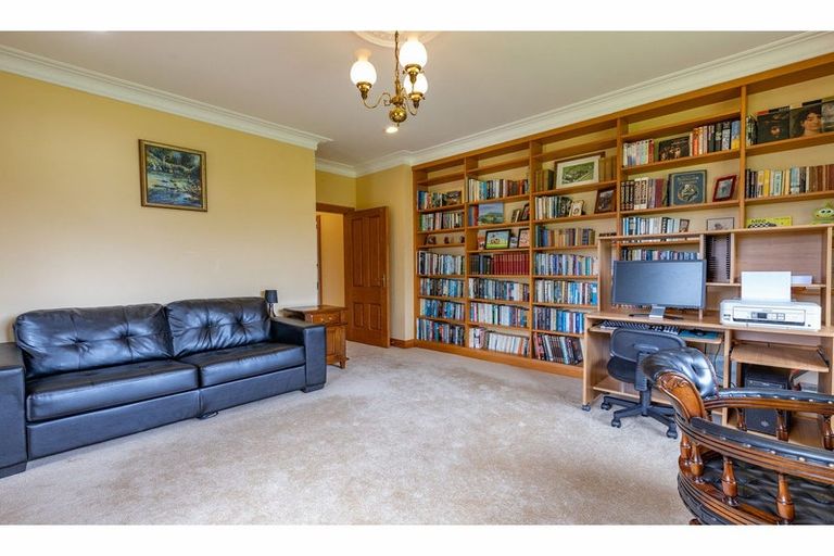 Photo of property in 2 Conways Road, Cust, Rangiora, 7471