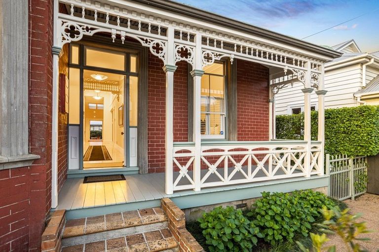 Photo of property in 85 Albert Road, Devonport, Auckland, 0624