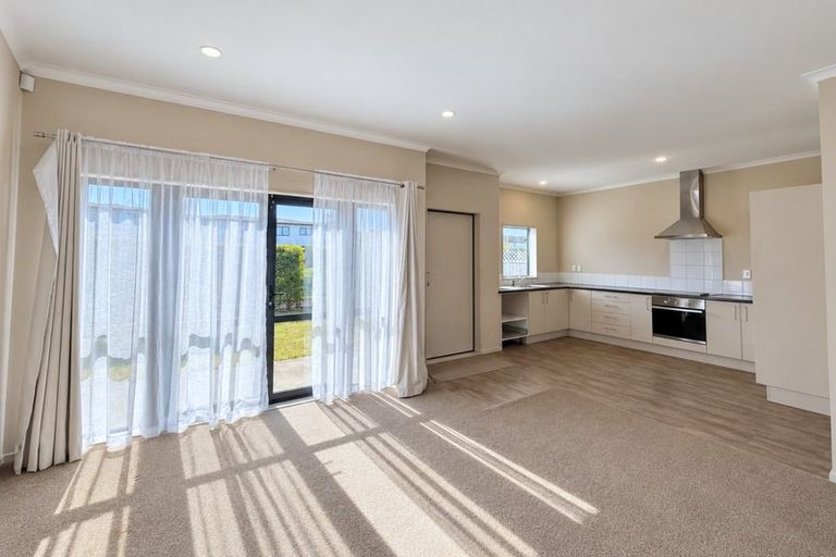 Photo of property in 7 Taiaapure Street, Weymouth, Auckland, 2103