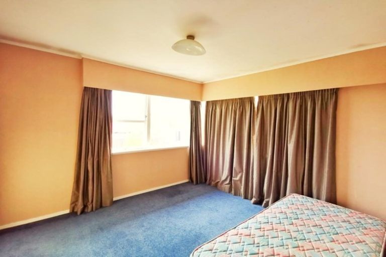 Photo of property in 15 Taitua Drive, Te Atatu South, Auckland, 0610