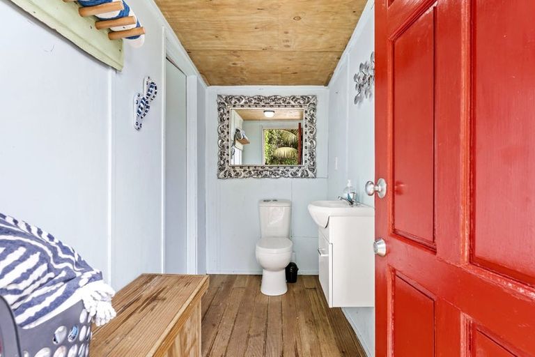 Photo of property in 36 Glengarry Avenue, Manly, Whangaparaoa, 0930