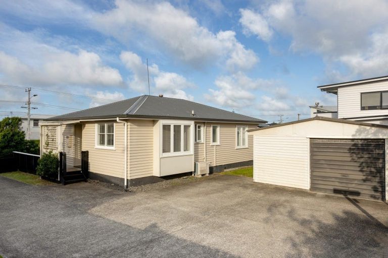 Photo of property in 1018a Papamoa Beach Road, Papamoa Beach, Papamoa, 3118