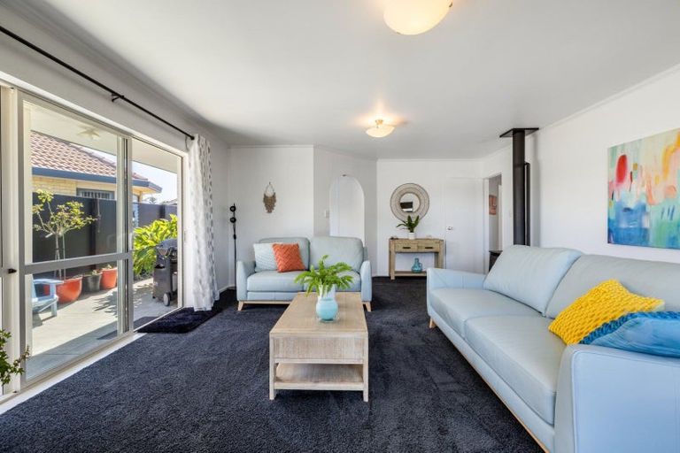 Photo of property in 9 Calypso Drive, Papamoa Beach, Papamoa, 3118