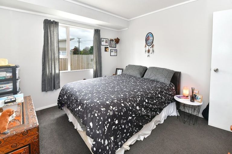 Photo of property in 19 Parakai Avenue, Parakai, 0830