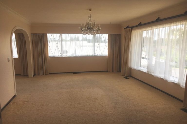 Photo of property in 21 Madill Road, St Andrews, Hamilton, 3200