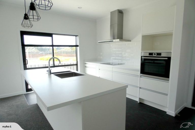 Photo of property in 1 Frank Gill Road, Hobsonville, Auckland, 0616