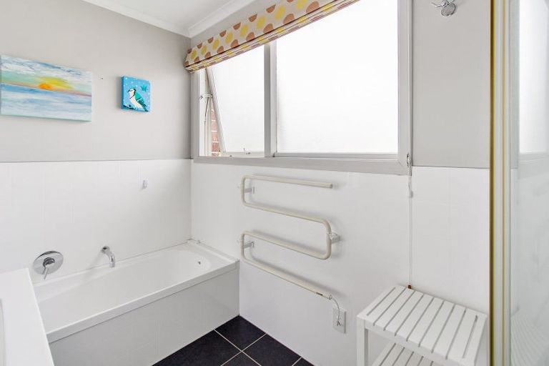 Photo of property in 18 Kowhai Street, Highfield, Timaru, 7910