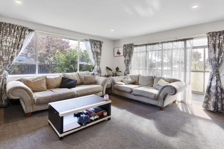 Photo of property in 1/2 Bayswater Crescent, Bromley, Christchurch, 8062