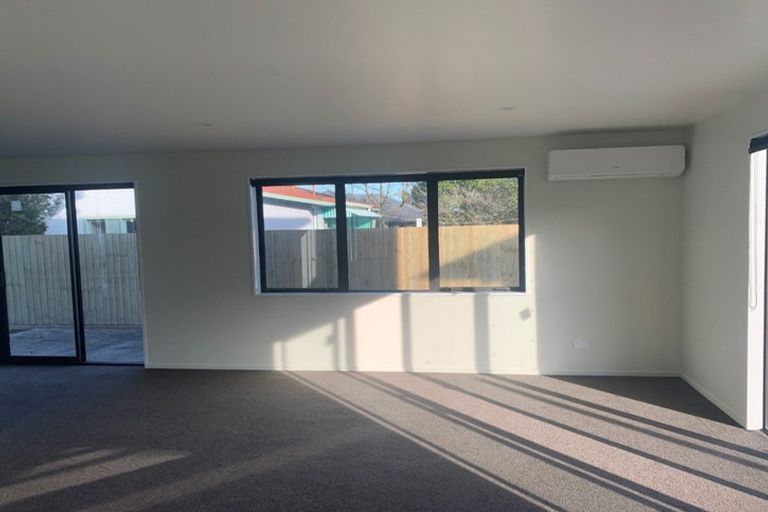Photo of property in 74 Peverel Street, Riccarton, Christchurch, 8041