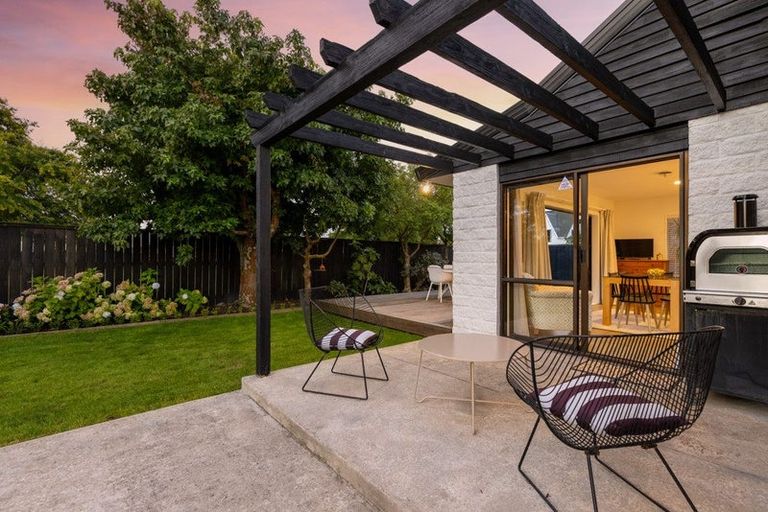 Photo of property in 69 Regency Crescent, Redwood, Christchurch, 8051