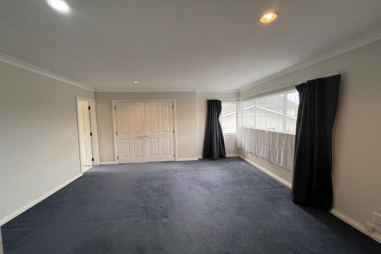 Photo of property in 111 Wheturangi Road, Greenlane, Auckland, 1051