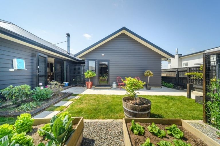 Photo of property in 7 Butler Place, Fitzherbert, Palmerston North, 4410