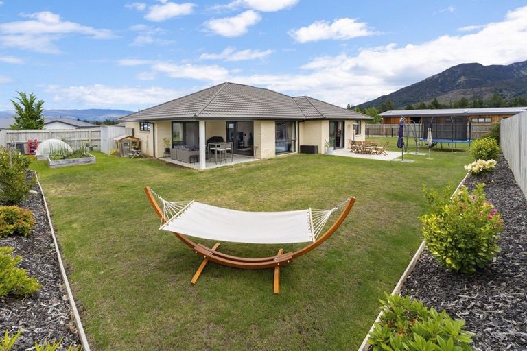 Photo of property in 27 Bell Street, Lake Hawea, Wanaka, 9382