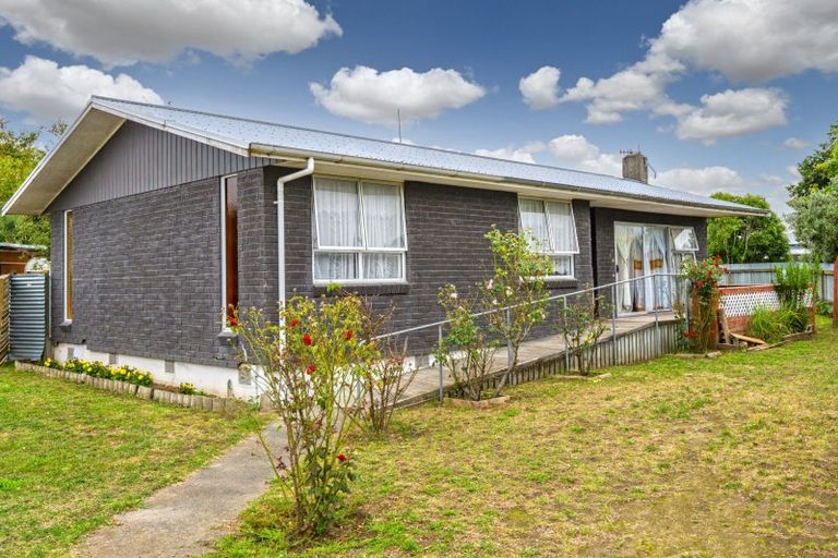 Photo of property in 27 Caernarvon Drive, Flaxmere, Hastings, 4120