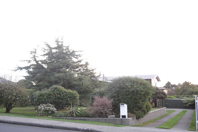 Photo of property in 106 Ruapehu Street, Paraparaumu, 5032