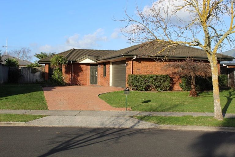 Photo of property in 12 Guildford Place, Rototuna North, Hamilton, 3210