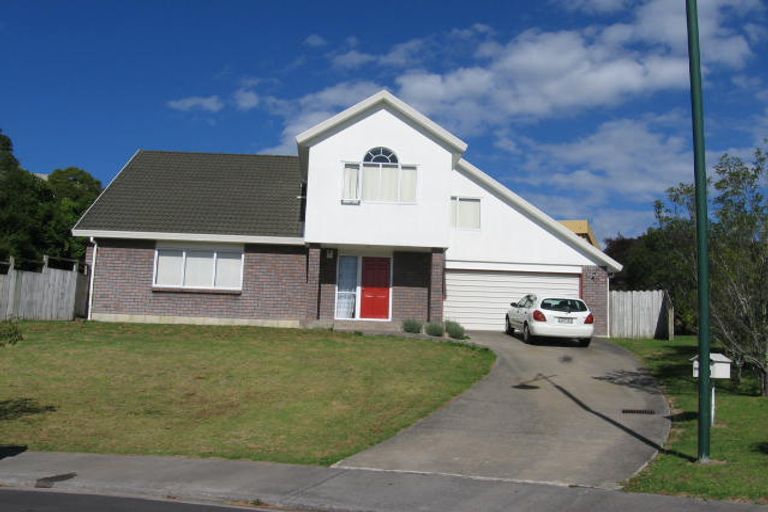 Photo of property in 8 Thornbill Rise, Unsworth Heights, Auckland, 0632