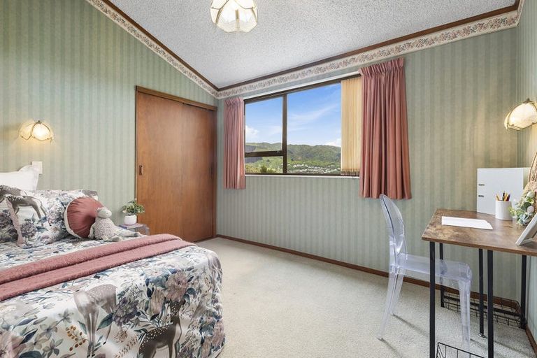 Photo of property in 64 Woodman Drive, Tawa, Wellington, 5028