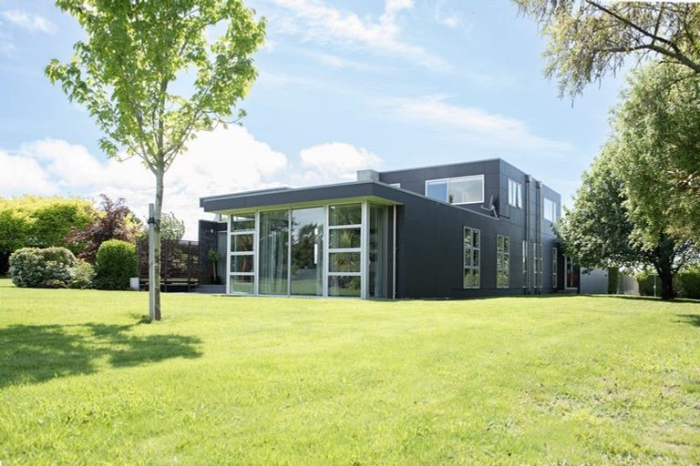 Photo of property in 141 Awamoa Road, Holmes Hill, Oamaru, 9401