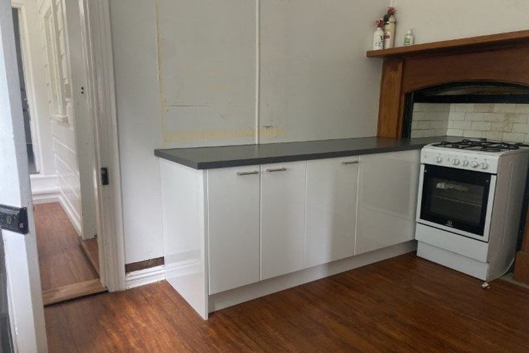 Photo of property in 140 Elizabeth Street, Mount Victoria, Wellington, 6011