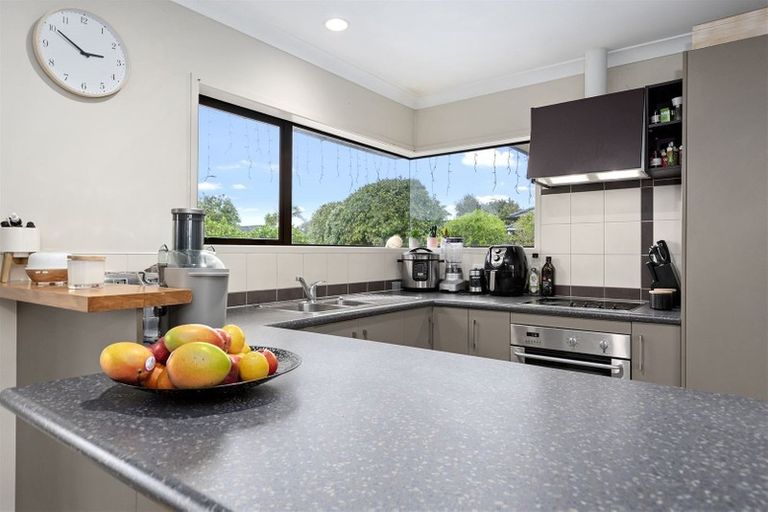 Photo of property in 39 Putaka Place, Papamoa Beach, Papamoa, 3118