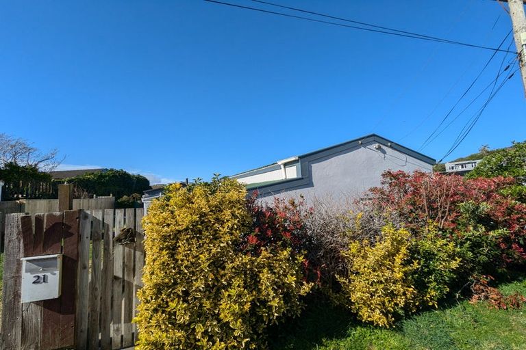 Photo of property in 21 Tarawera Road, Johnsonville, Wellington, 6037