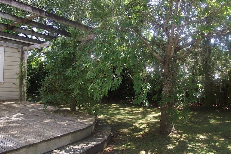 Photo of property in 1 Kent Street, Carterton, 5713