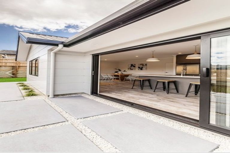 Photo of property in 32 Wairau Drive, Tikipunga, Whangarei, 0112