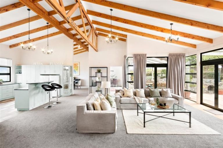 Photo of property in 288 Maxted Road, Bombay, Drury, 2579