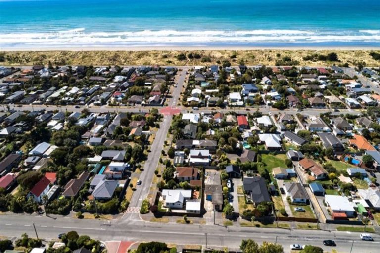 Photo of property in 41 Jellicoe Street, South New Brighton, Christchurch, 8062