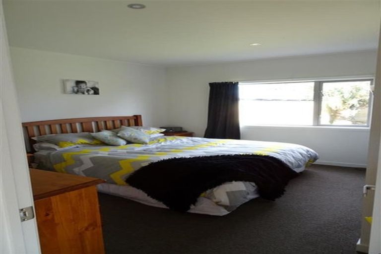 Photo of property in 10/71 Estuary Road, New Brighton, Christchurch, 8061