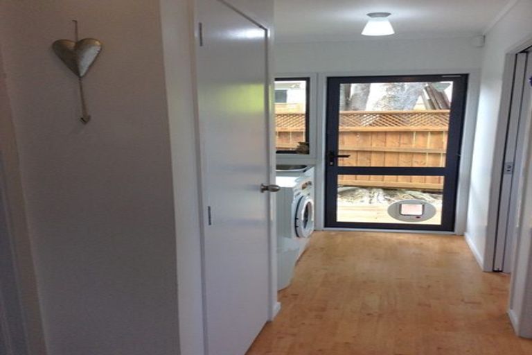 Photo of property in 2/274 Rangatira Road, Beach Haven, Auckland, 0626