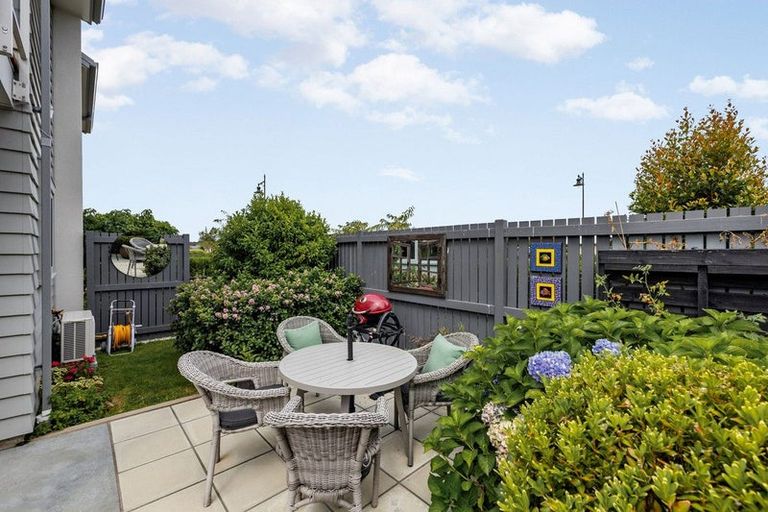 Photo of property in 46 Plescher Crescent, Leamington, Cambridge, 3432